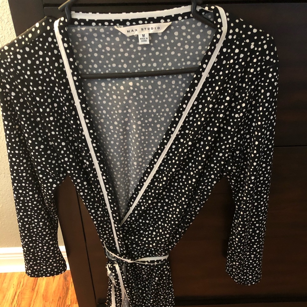 Max Studio Wrap around dress